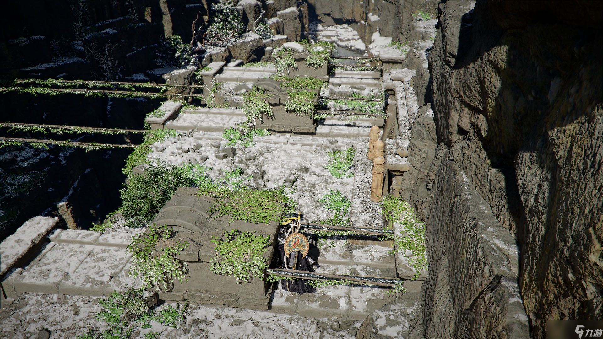 如何在红色沙漠中解开五指山谜题