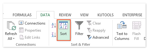 单击“数据”>“排序”